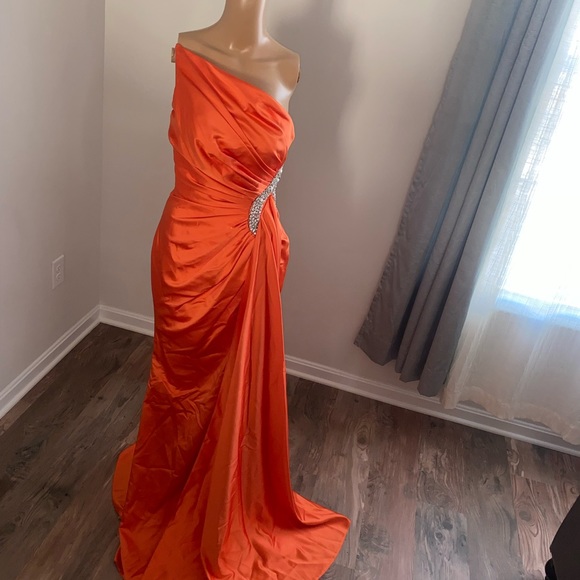 One shoulder wedding guest dress - Picture 6 of 6